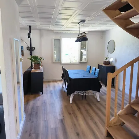 Casa de Férias Maison Chaleureuse à Avec Vue Sur Le Jardin