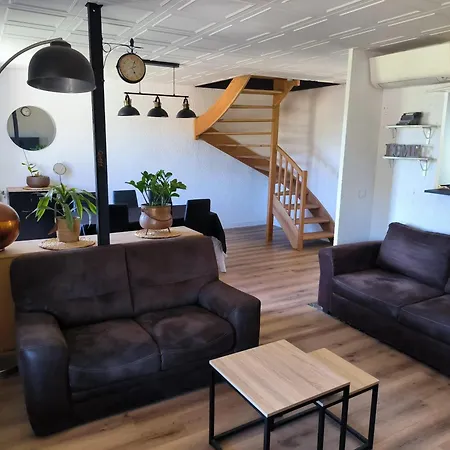 Casa de Férias Maison Chaleureuse à Avec Vue Sur Le Jardin