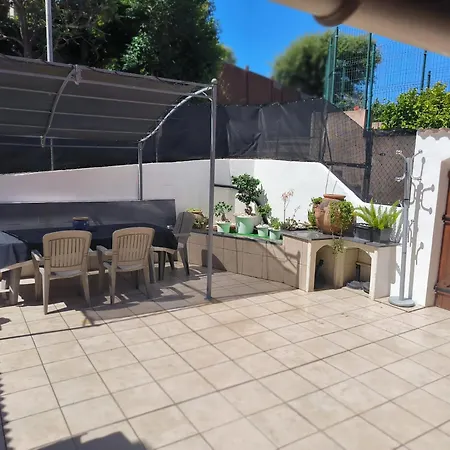 Maison Chaleureuse A Ajaccio Avec Vue Sur Le Jardin *