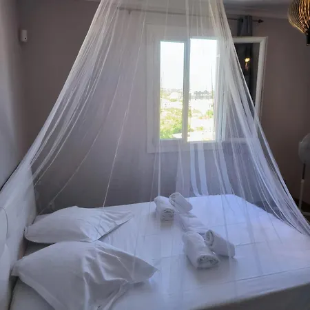 Maison Chaleureuse à Avec Vue Sur Le Jardin * Ajaccio (Corsica)