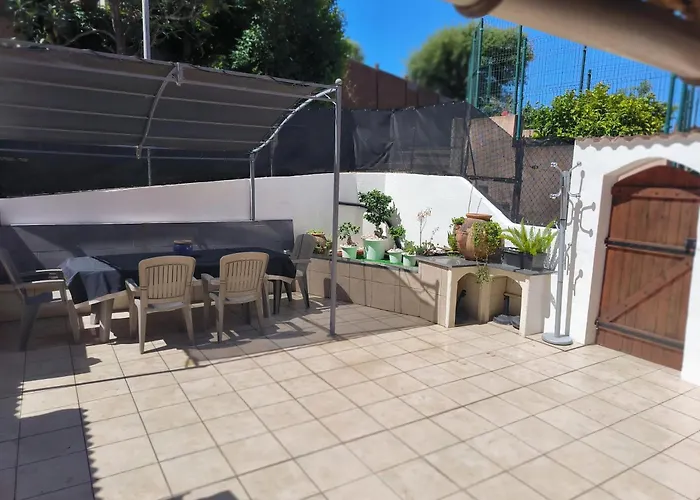 Maison Chaleureuse A Avec Vue Sur Le Jardin *